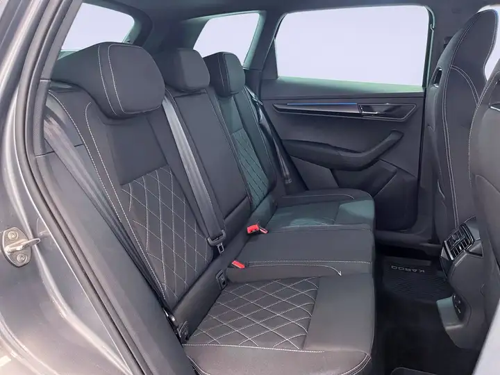 Škoda Karoq SPORTLINE 1.5 TSI DSG ACT 2023, foto 13