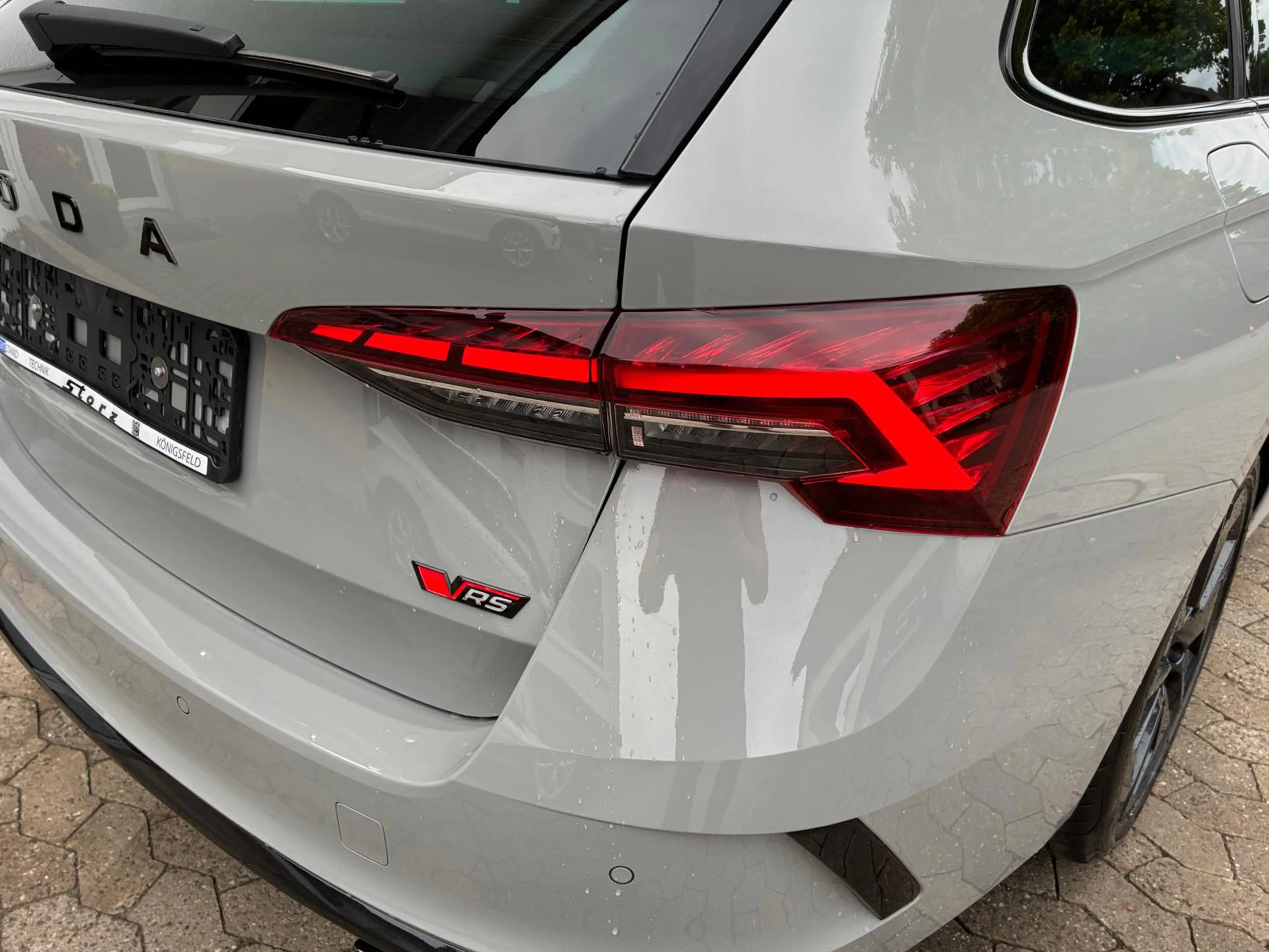 Skoda Octavia RS 2.0TSI DSG MATRIX ACC NAVI KAMERA AHK — photo 7