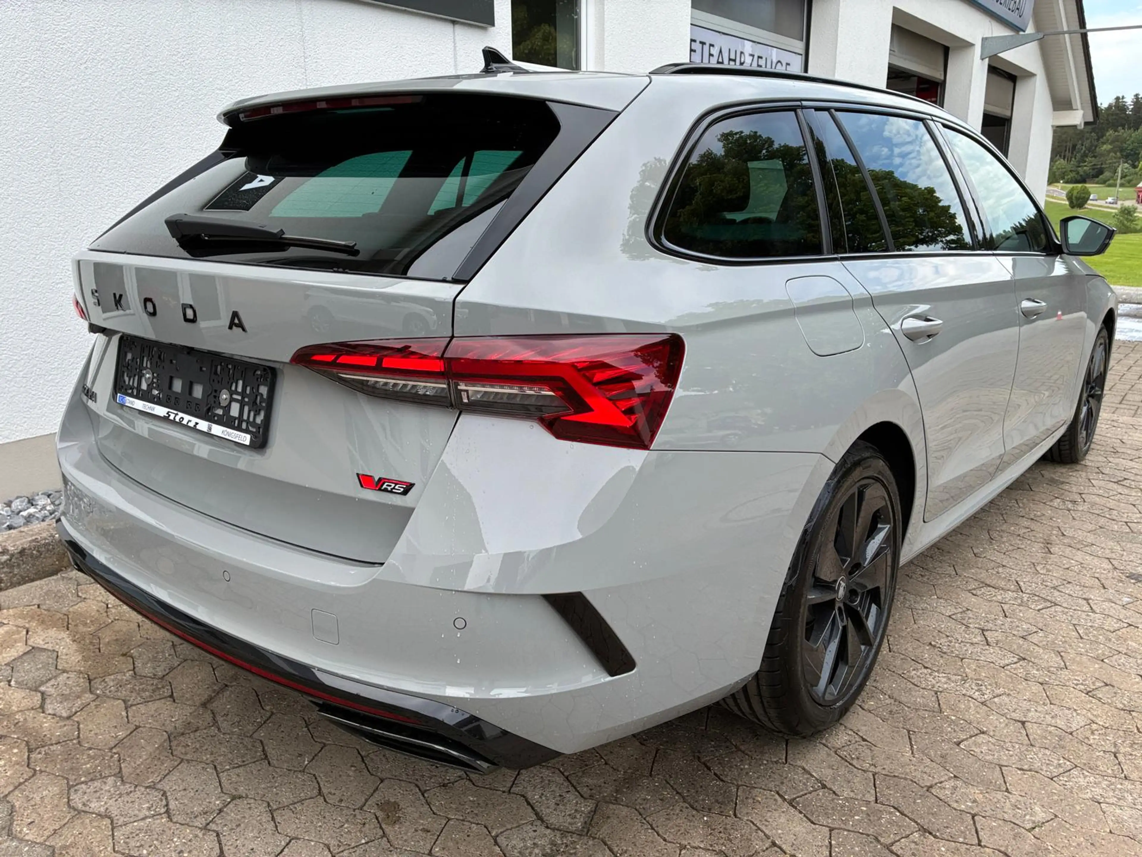Skoda Octavia RS 2.0TSI DSG MATRIX ACC NAVI KAMERA AHK — photo 6