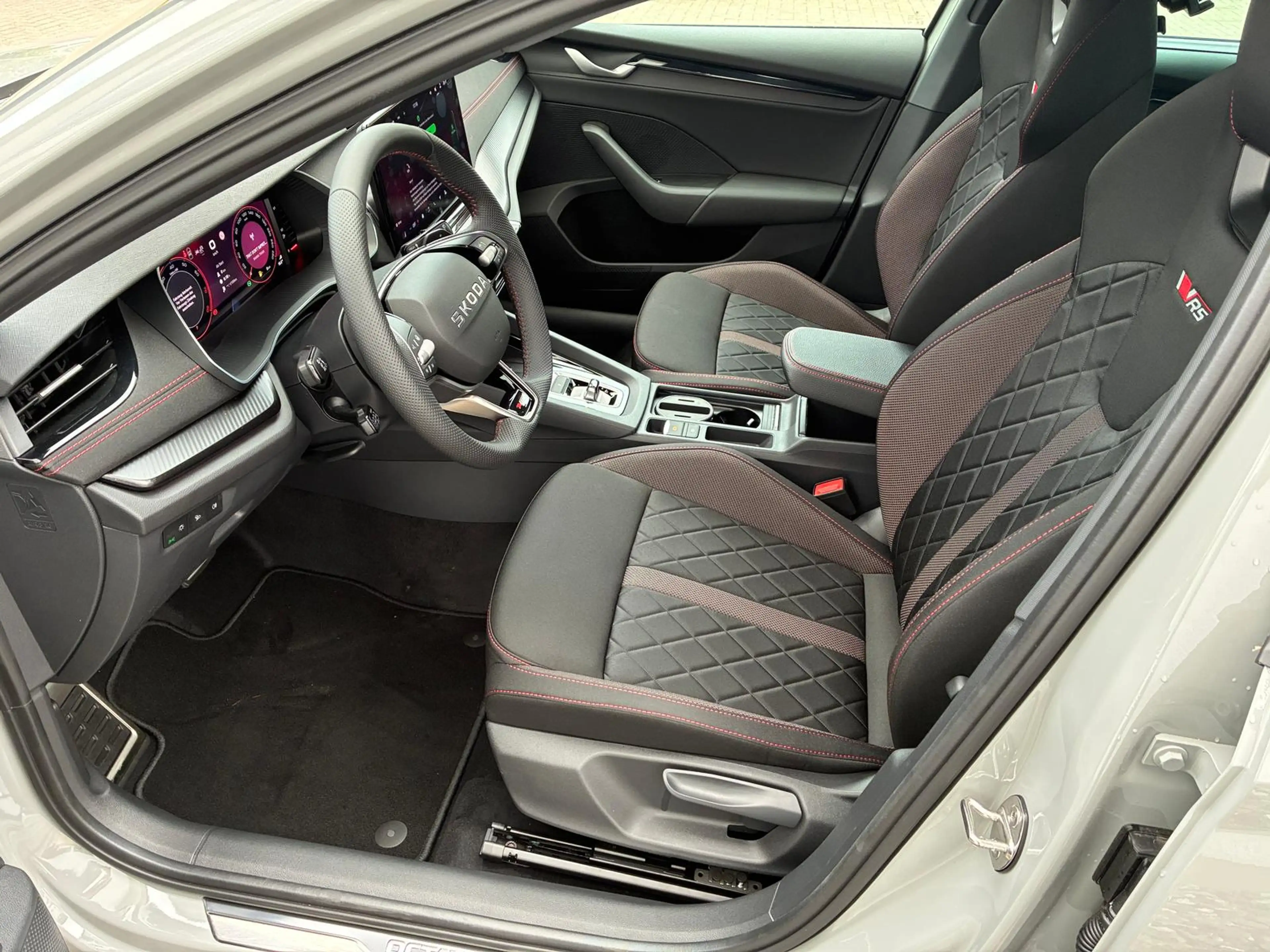 Skoda Octavia RS 2.0TSI DSG MATRIX ACC NAVI KAMERA AHK — photo 25