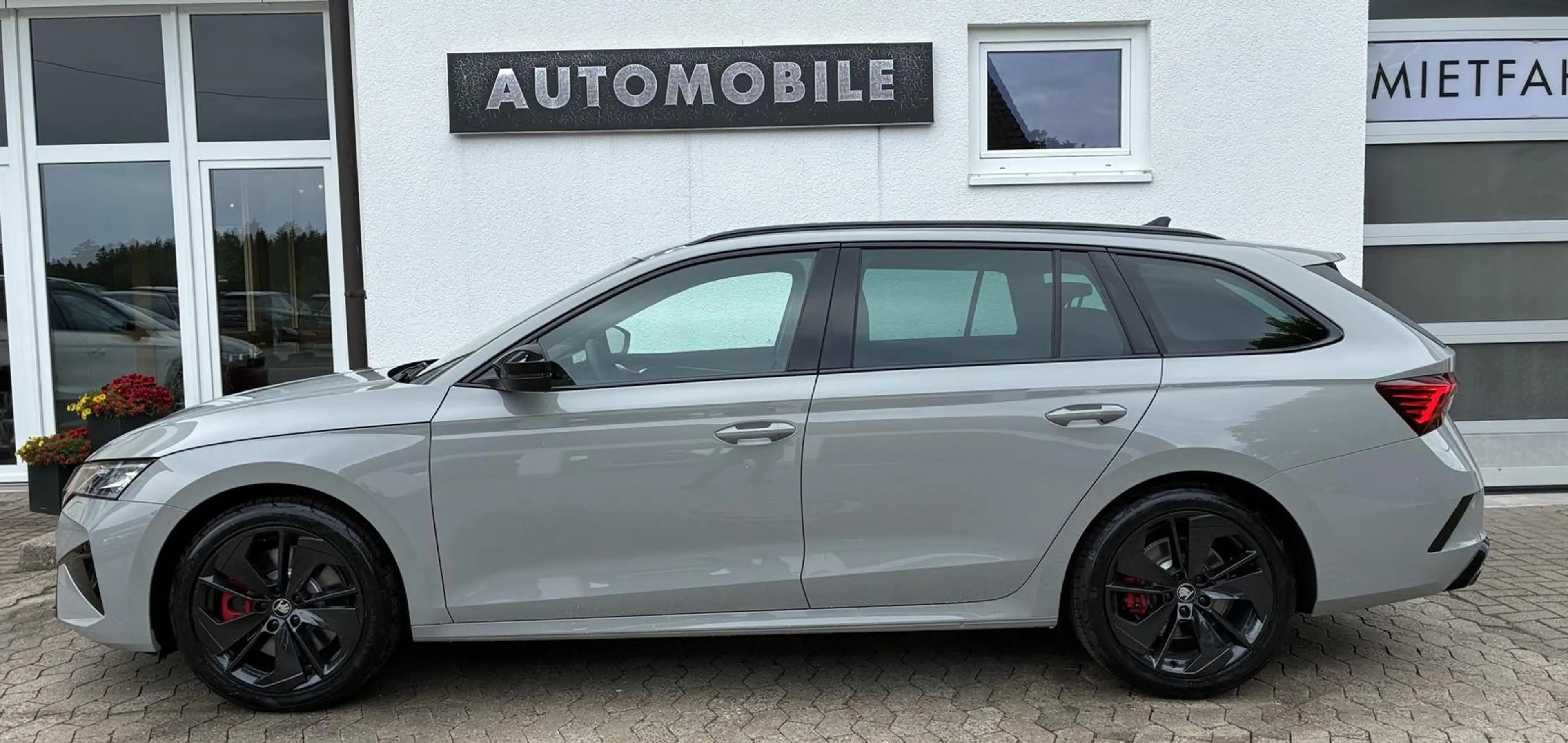 Skoda Octavia RS 2.0TSI DSG MATRIX ACC NAVI KAMERA AHK — photo 4