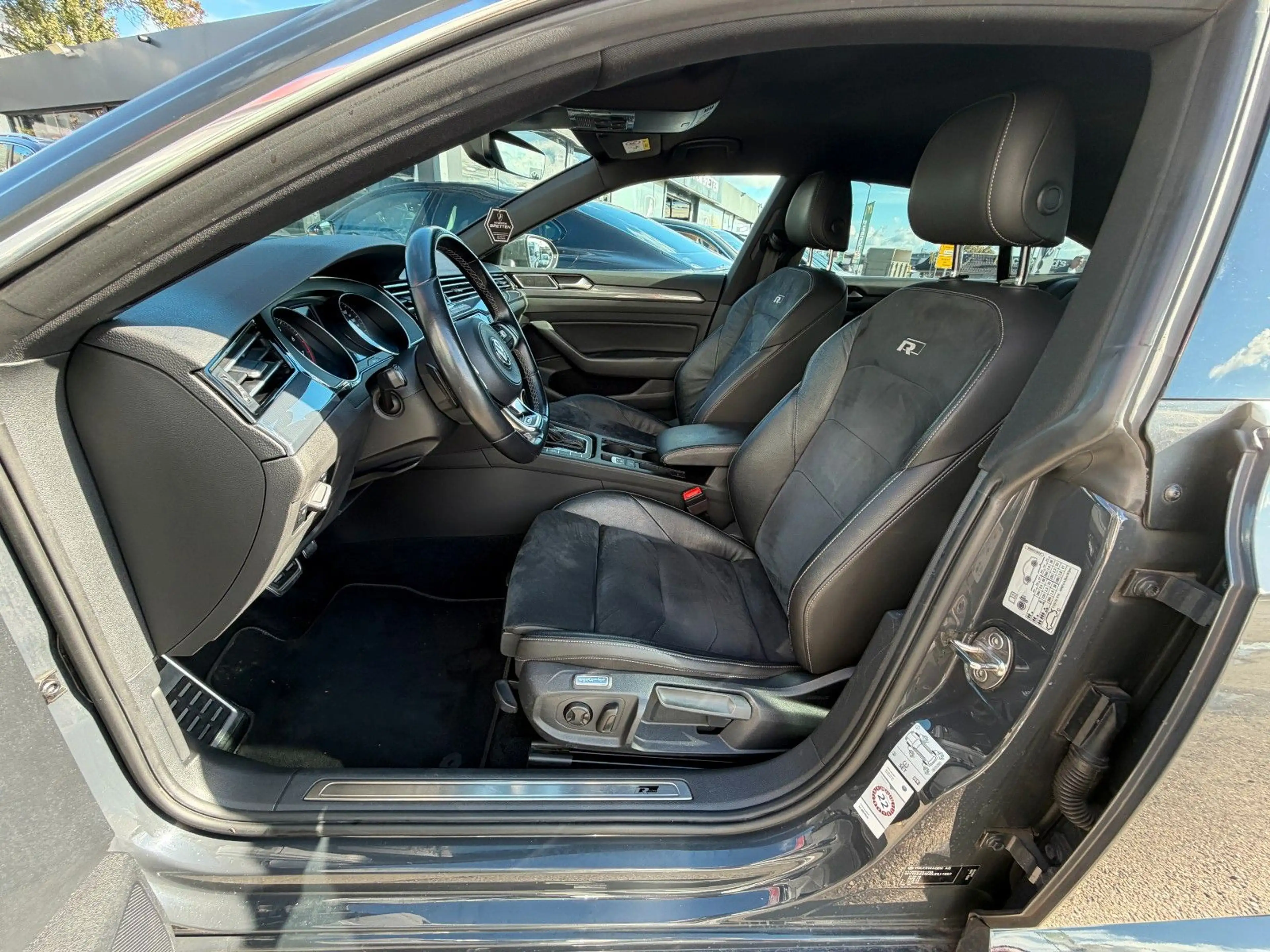 Volkswagen Arteon 2.0 TSI  DSG*R-Line*ACC*PDC*SHZ*LED*AHK — photo 11