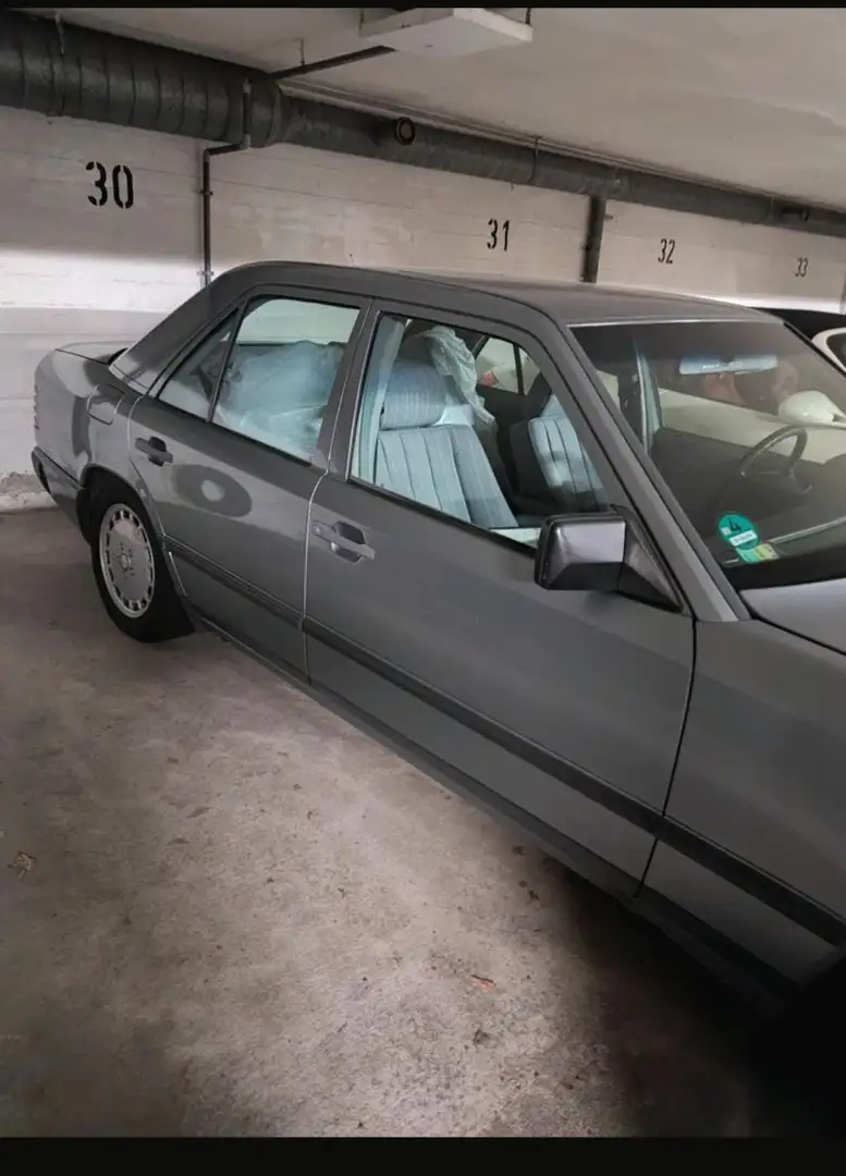 Mercedes-Benz E 230 ☆H-Kennzeichen☆ - 1