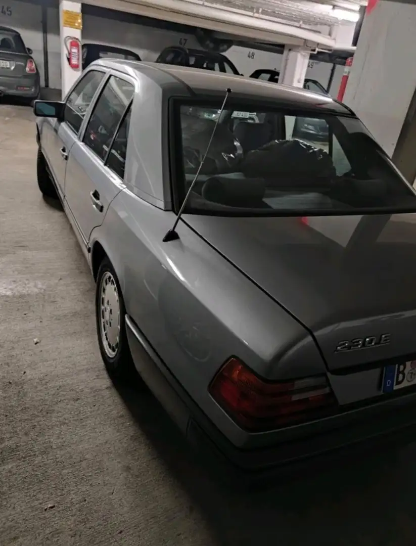 Mercedes-Benz E 230 ☆H-Kennzeichen☆ - 2