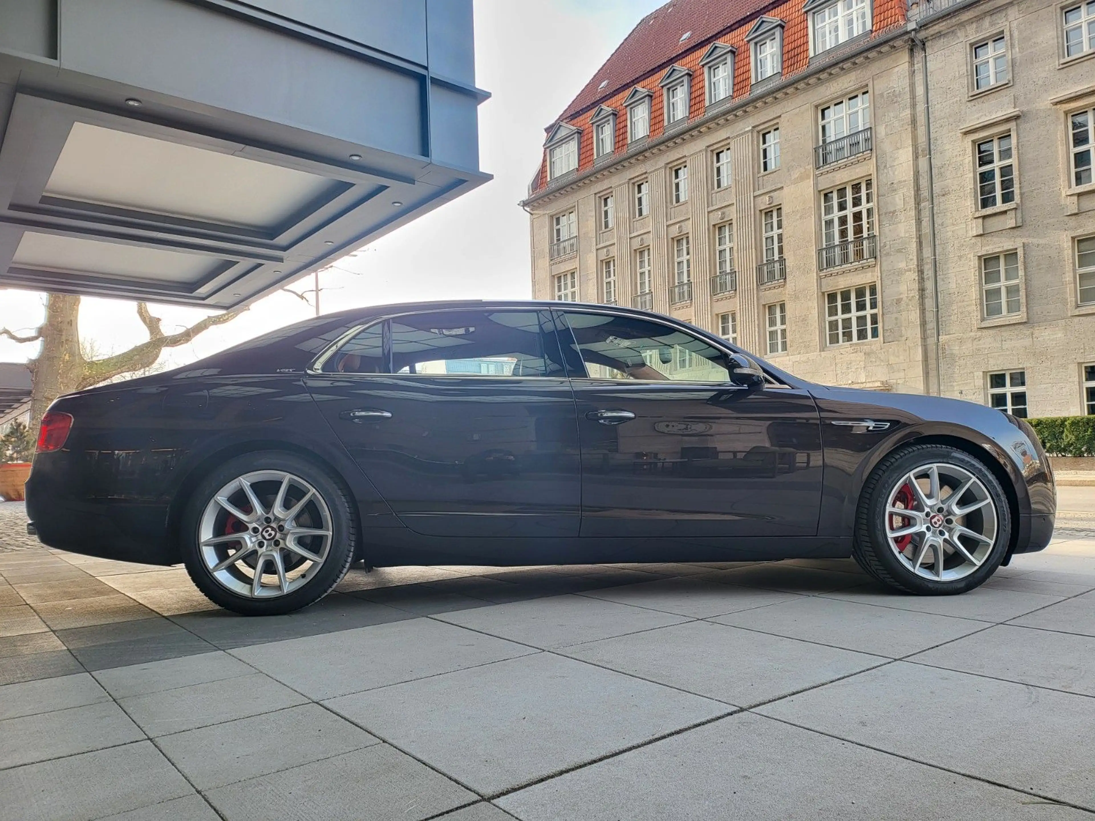 Bentley Flying Spur V8S=528PS+NEW+VOLL+MASSAGE+RARE — photo 7