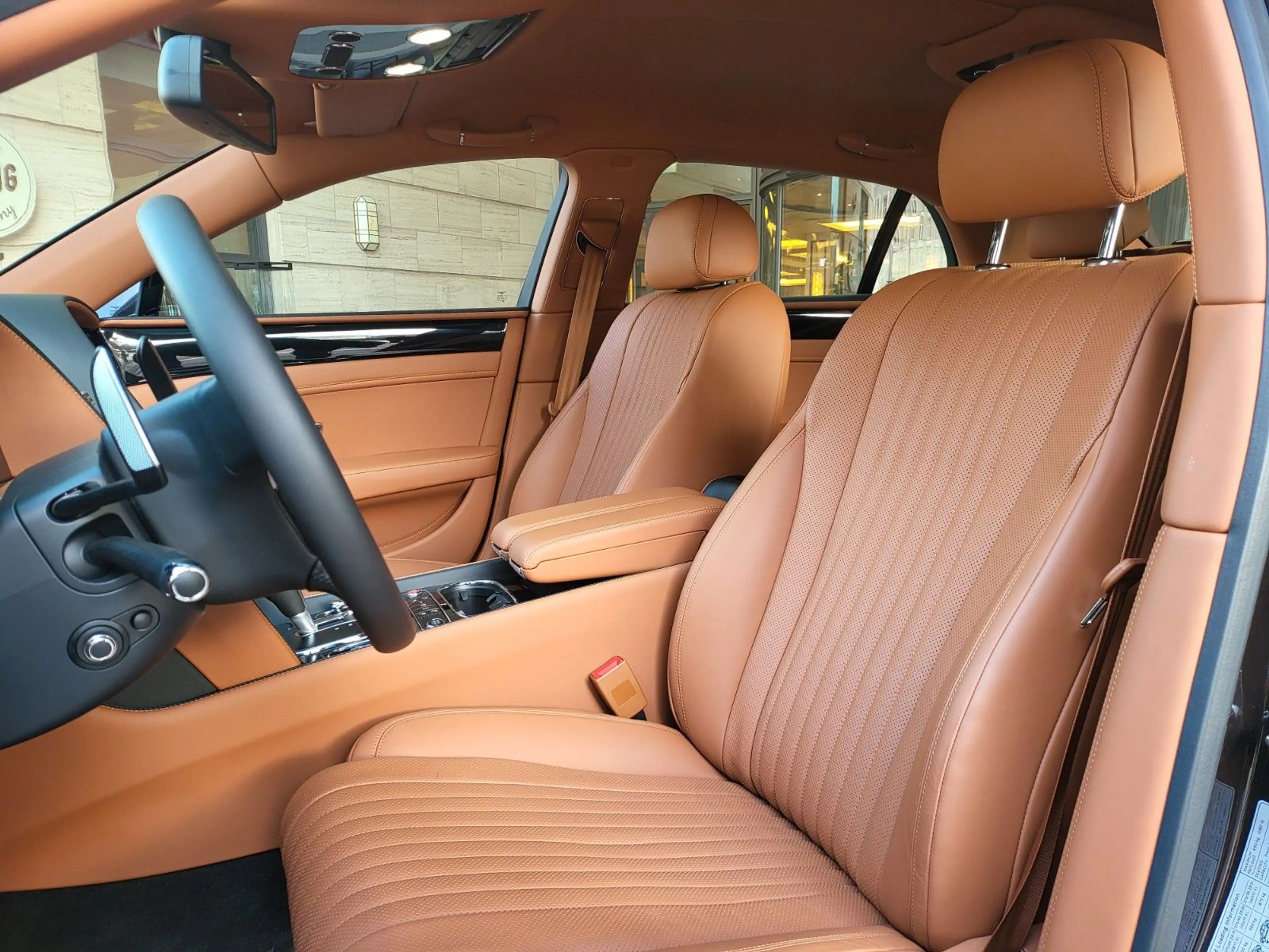 Bentley Flying Spur V8S=528PS+NEW+VOLL+MASSAGE+RARE — photo 10