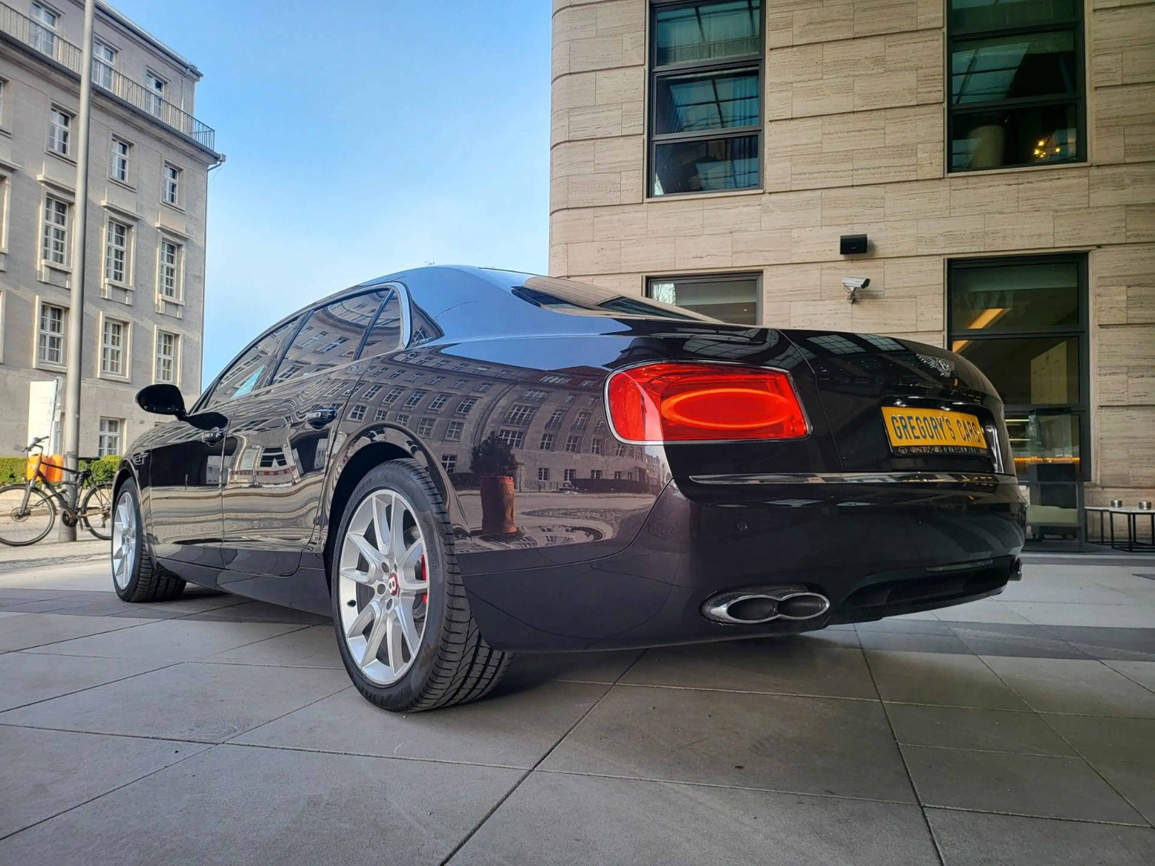 Bentley Flying Spur V8S=528PS+NEW+VOLL+MASSAGE+RARE — photo 4