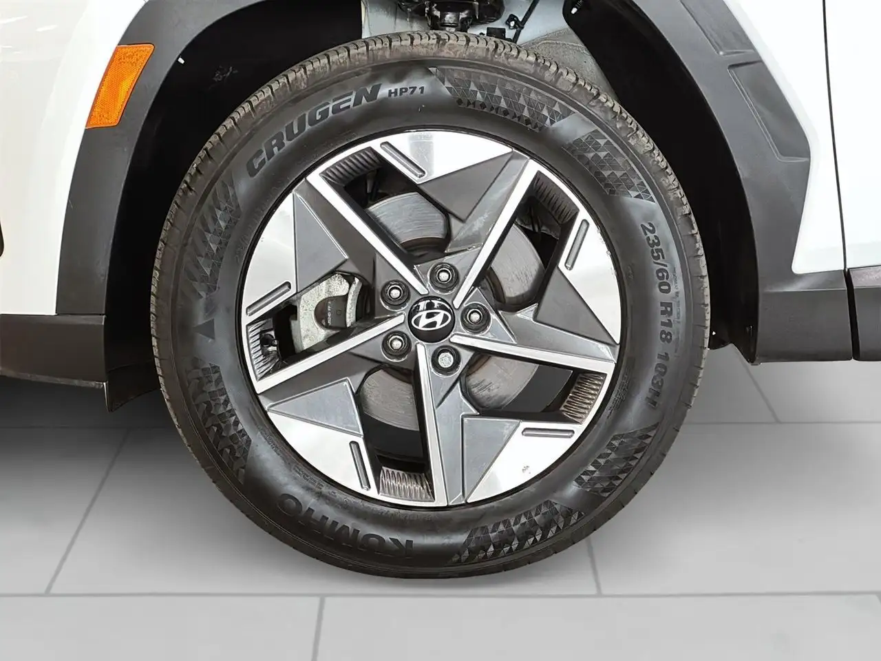 Hyundai TUCSON снимка Hyundai TUCSON