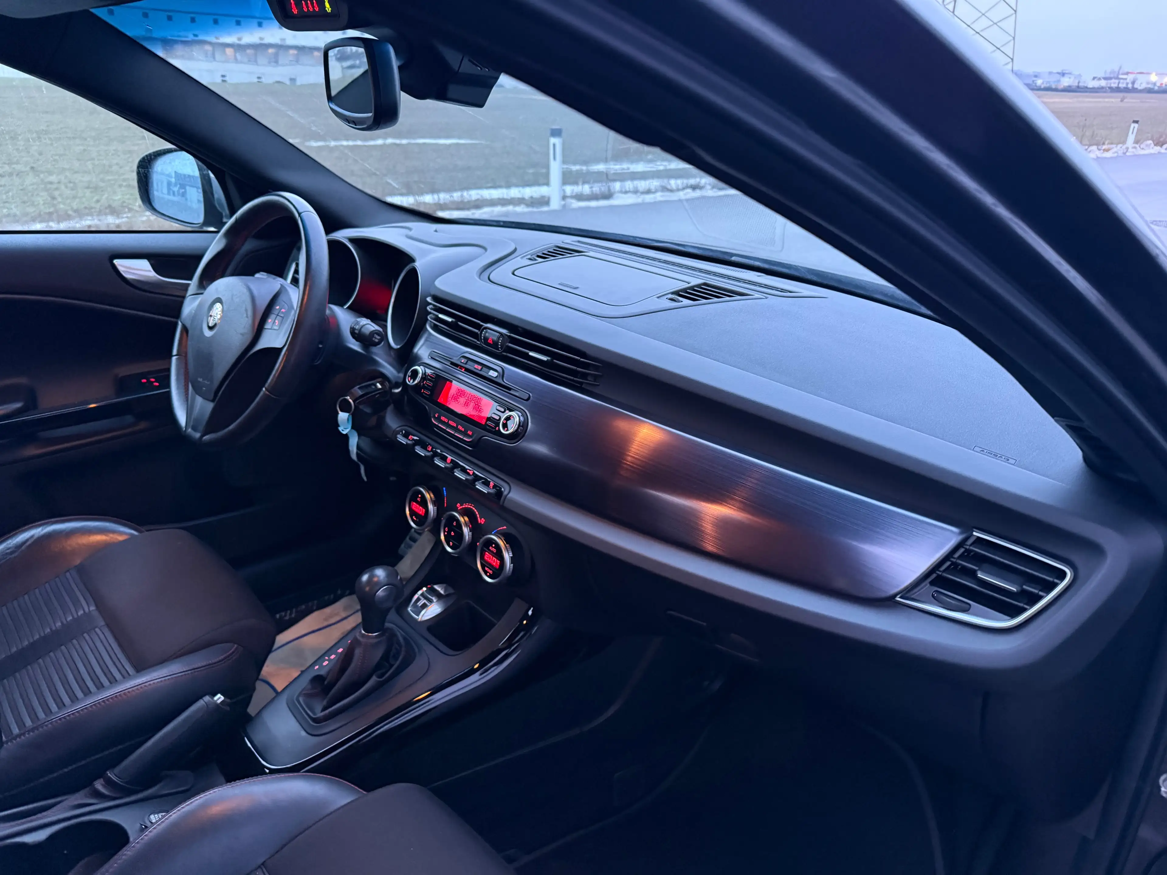 Alfa Romeo Giulietta 1,4 TB Multi Air Distinctive TCT ID:11 — photo 8