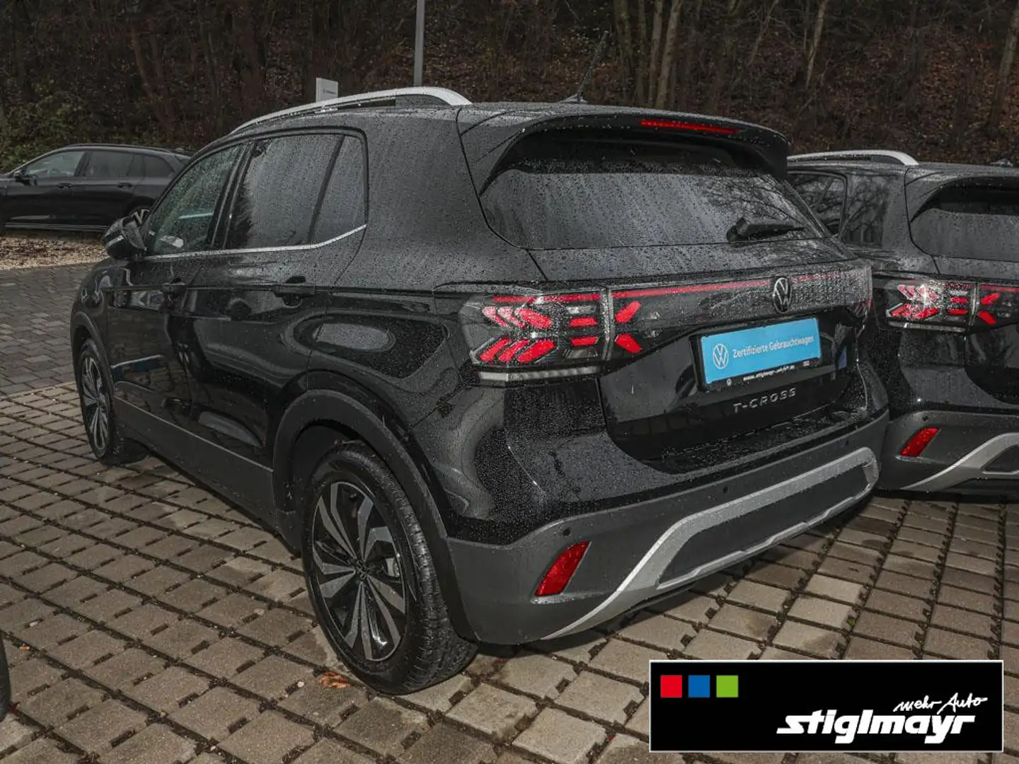 Volkswagen T-Cross Style 1.0TSI DSG IQ-LIGHT+NAV+MATRIX LED Zwart - 2