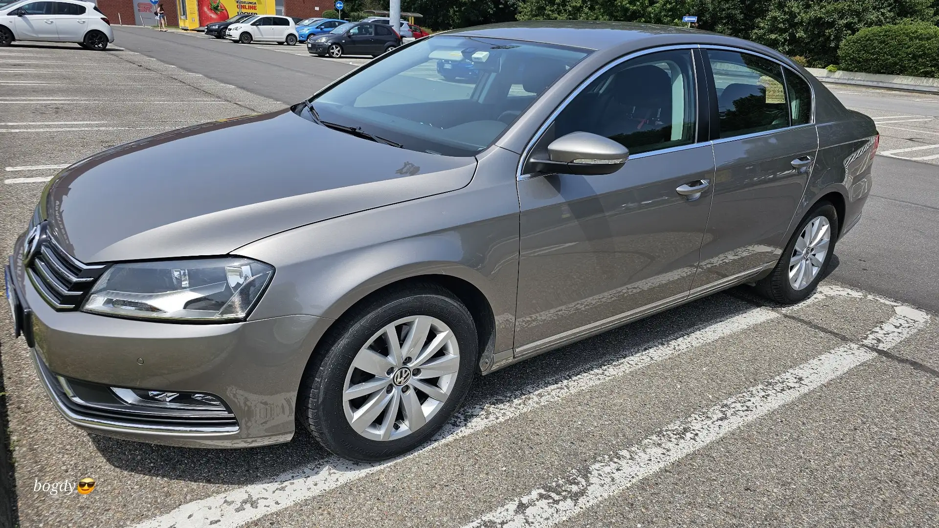 Volkswagen Passat 2.0 tdi Highline Business BLUE MOTION - 1
