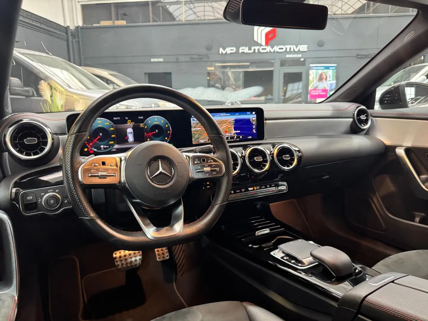 Mercedes-Benz CLA 200 Shooting Brake Business Solution AMG|Camera|Night| Grijs - 2