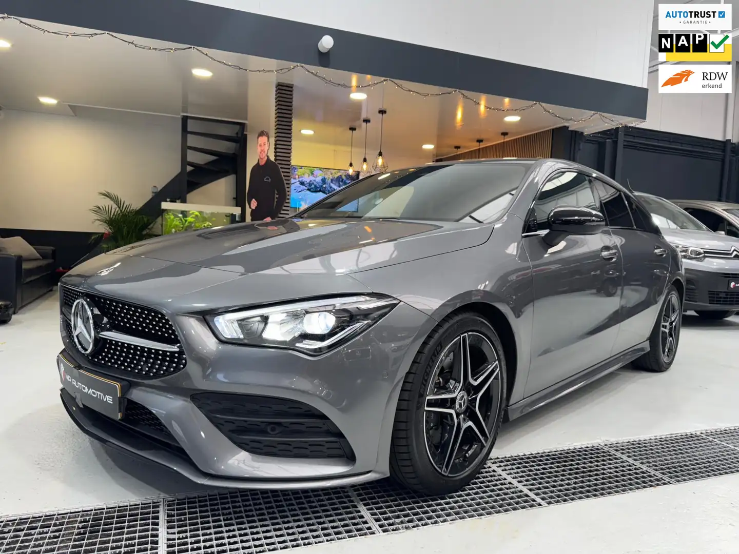 Mercedes-Benz CLA 200 Shooting Brake Business Solution AMG|Camera|Night| Grijs - 1