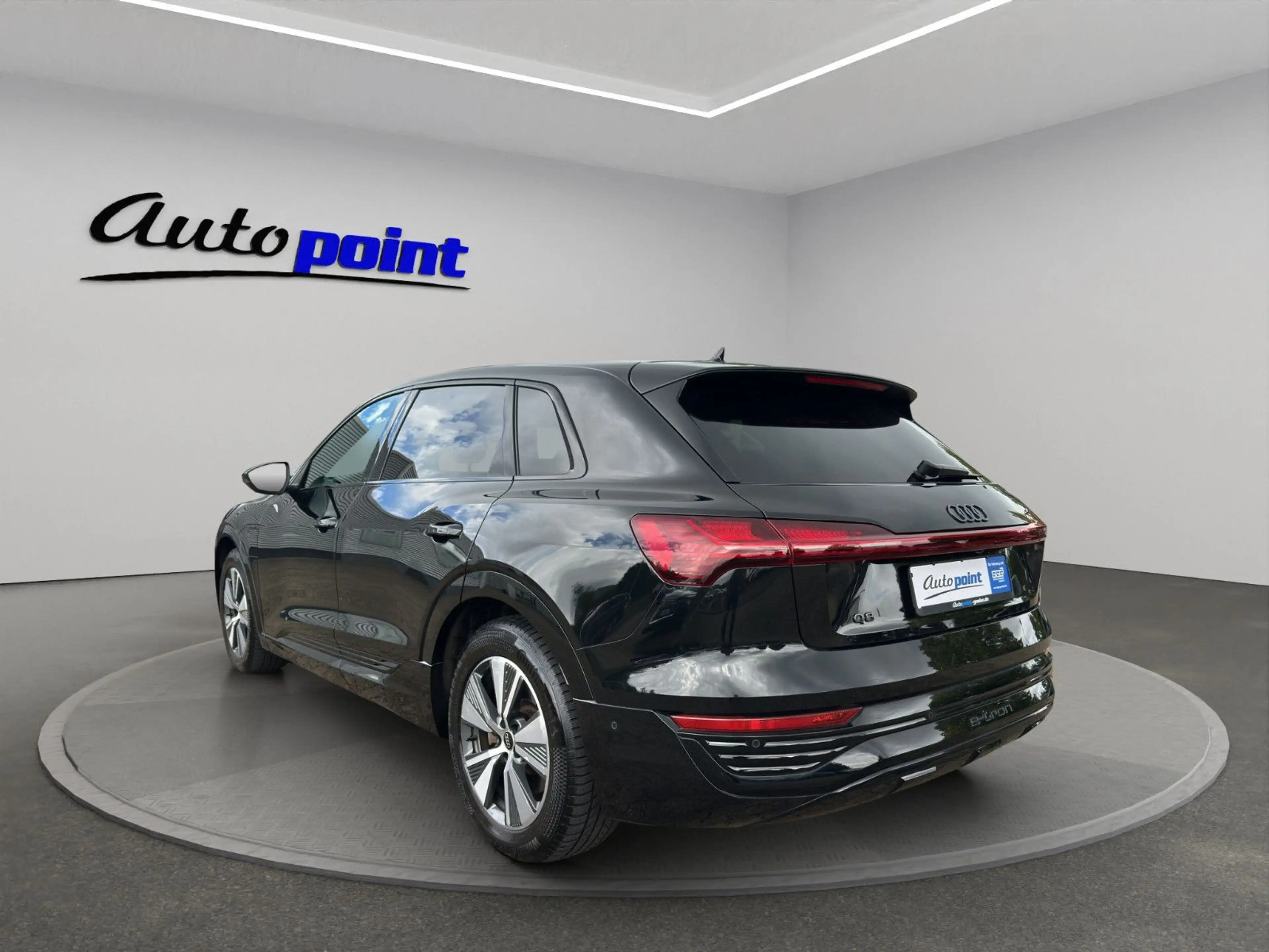 Audi Q8 e-tron 50 quattro PANO B&O SCHWARZ PLUS — photo 7