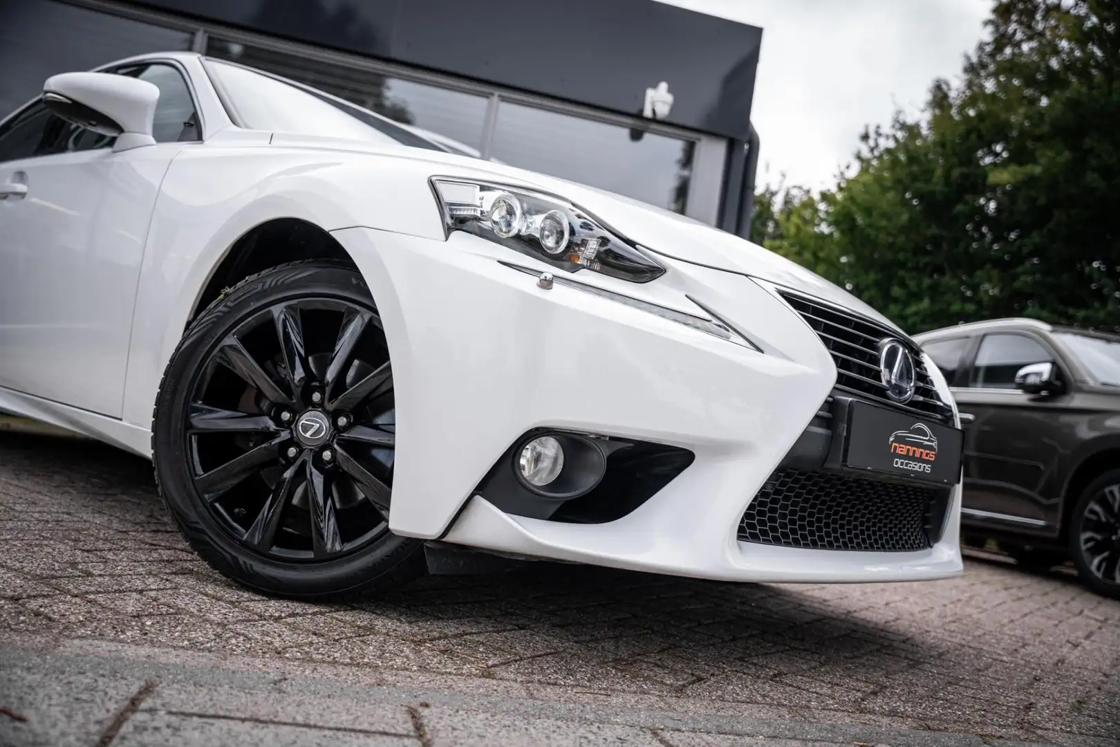 Lexus IS 300 300h Edition|Aut|Camera|Cruise|Stoelverw|Lane assi Wit - 2