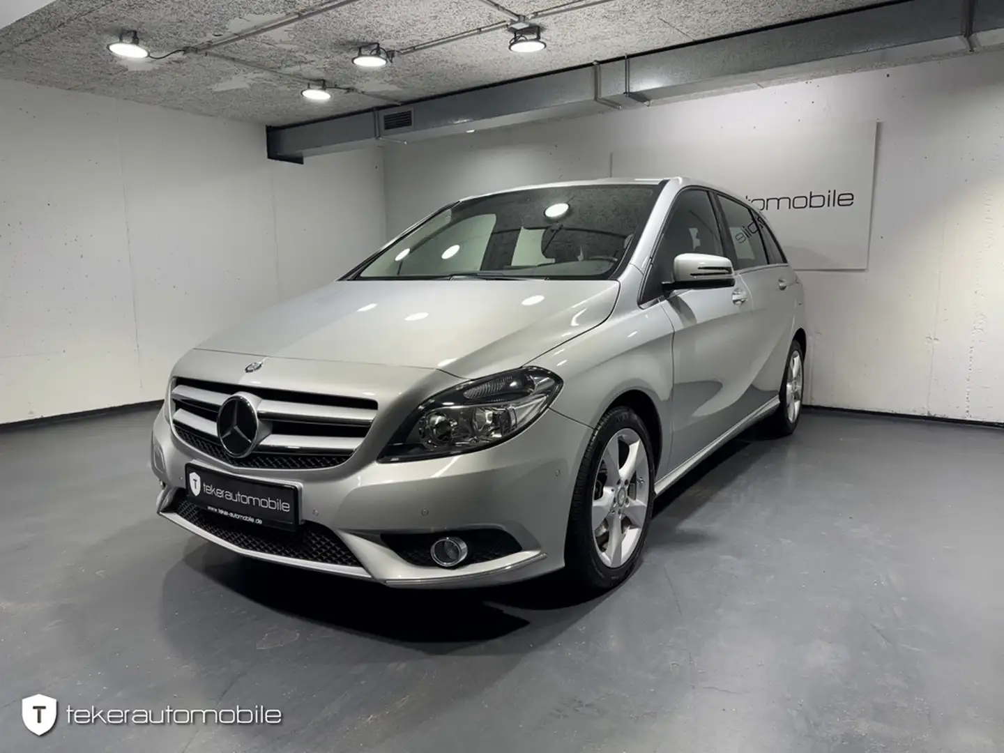 Mercedes-Benz B 200 Sportpaket *Automatik*Navi* Silber - 1