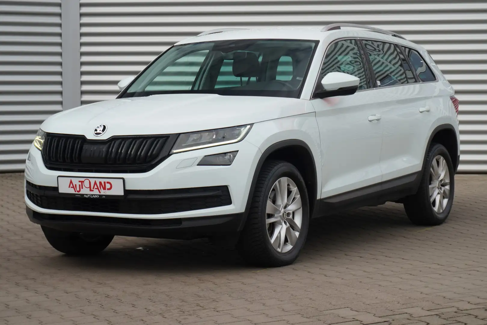 Skoda Kodiaq 1.4 TSI Style 4x4 Navi LED ACC AHK Kamera Weiß - 2