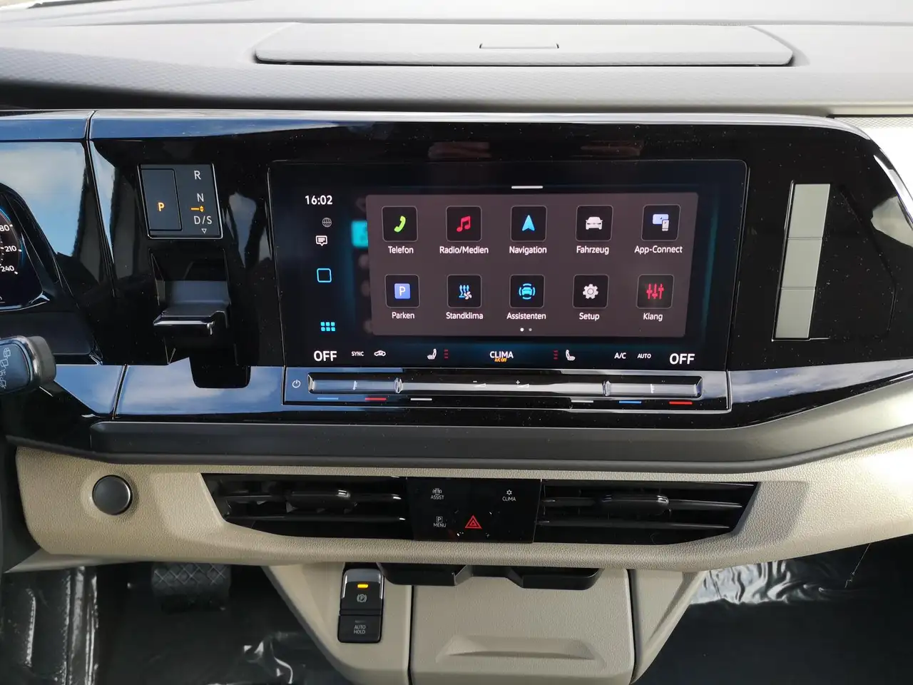 Volkswagen T7 California T7 2.0TDI DSG California Beach GV5 Lite+ 7