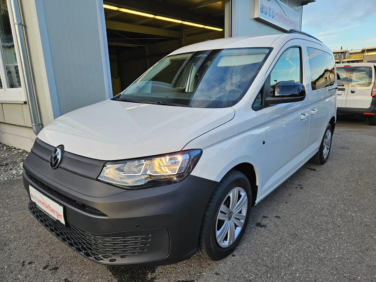 Volkswagen Caddy TDI 4Motion "AHV, App-Connect, ACC" Weiß - 1