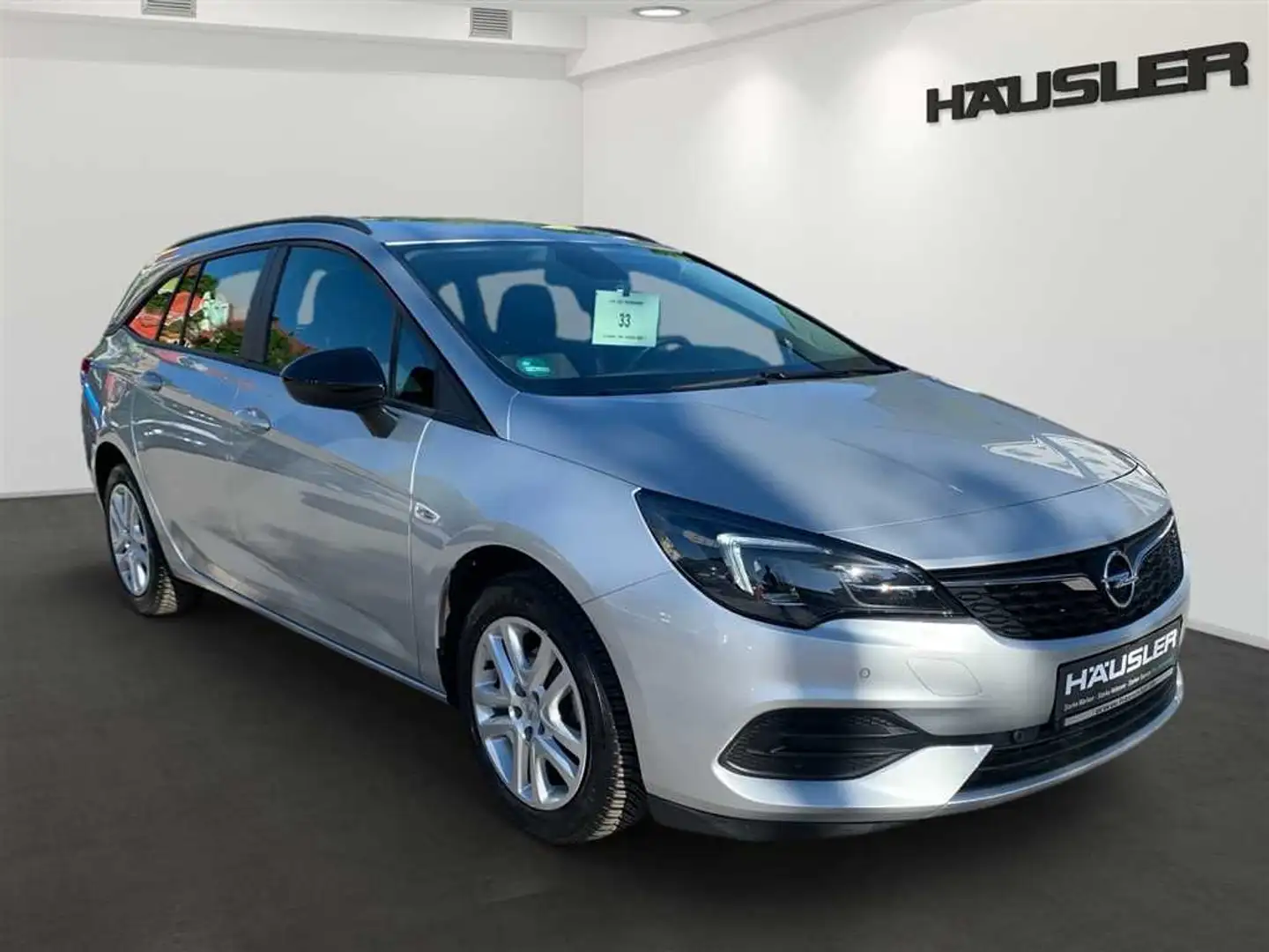 Opel Astra 1.2 ST Edition PDC Sitz+Lenkradheizung Klimaautoma Zilver - 2