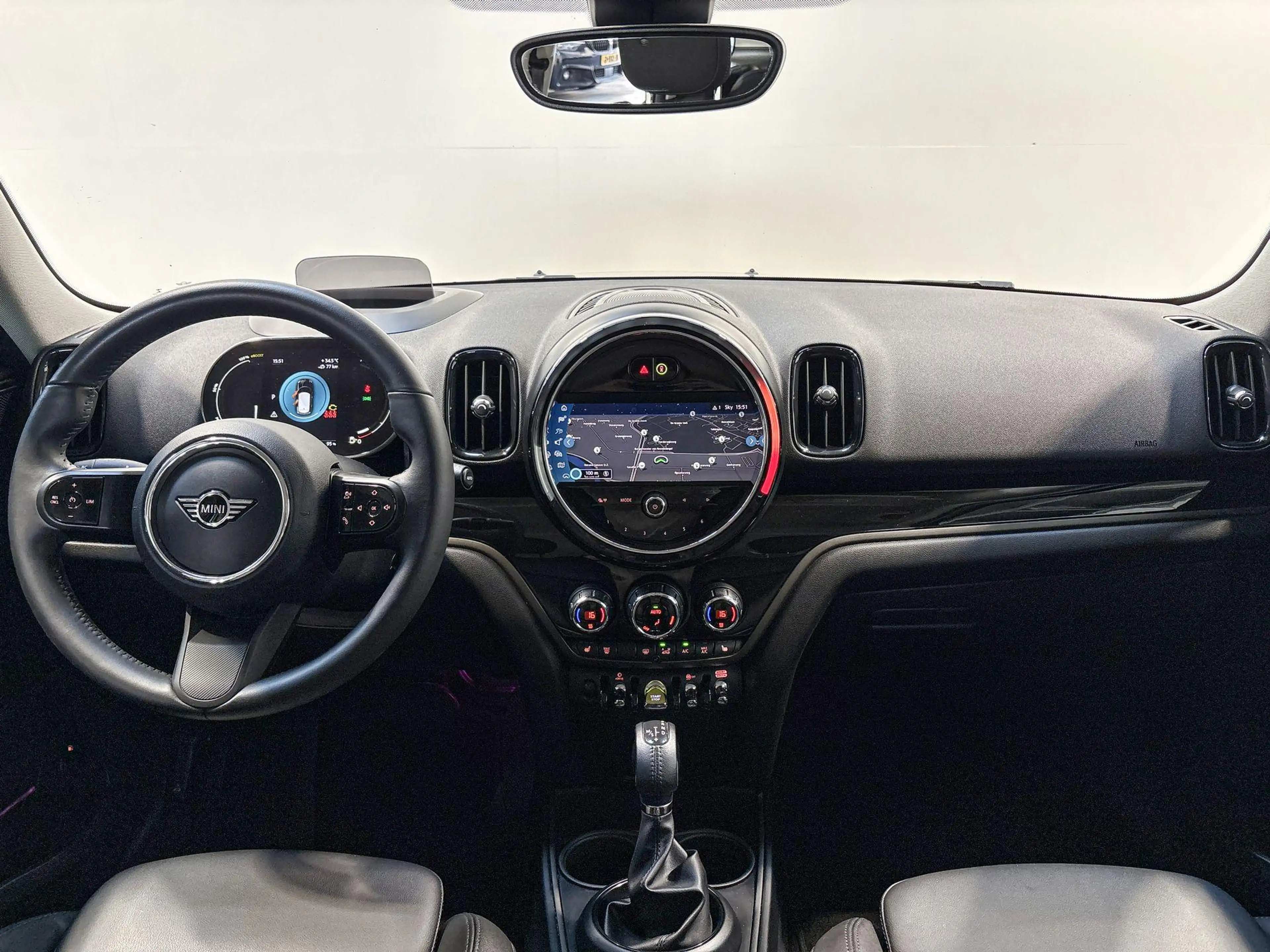 MINI Cooper SE Countryman ALL4 Classic — photo 15