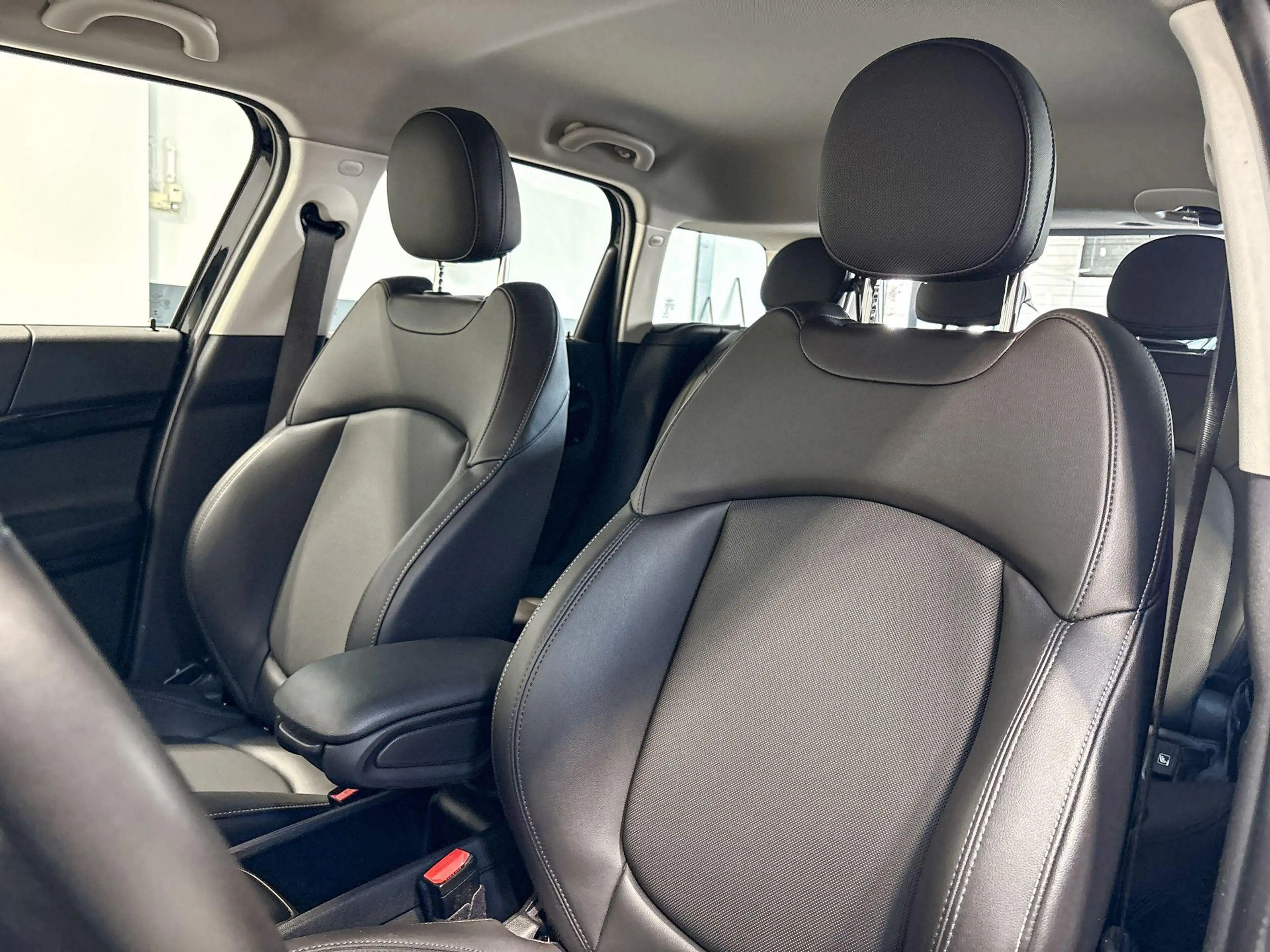 MINI Cooper SE Countryman ALL4 Classic — photo 13