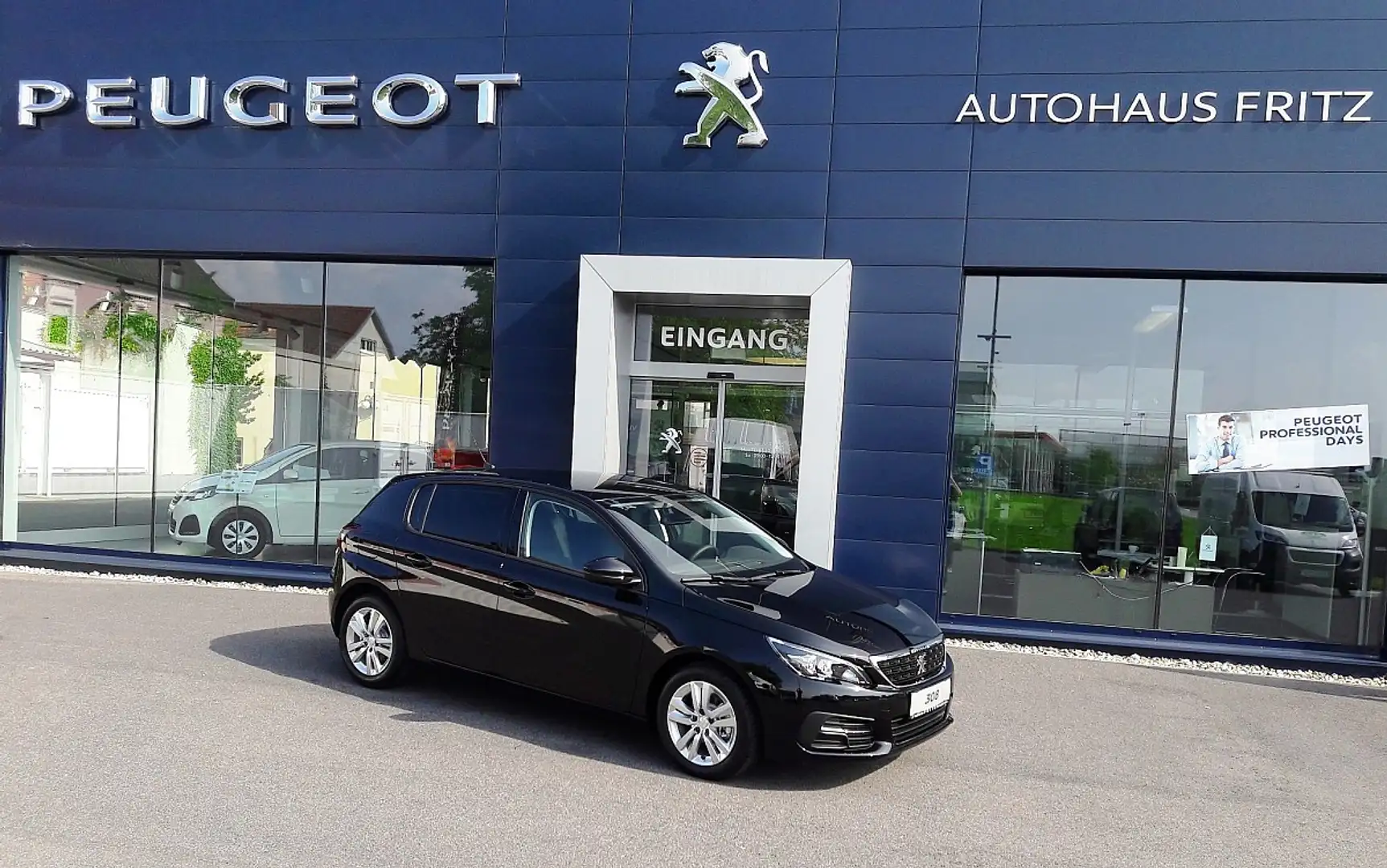 Peugeot 308 1,5 BlueHDI 100 Active S&S "Verkauft L" Schwarz - 2