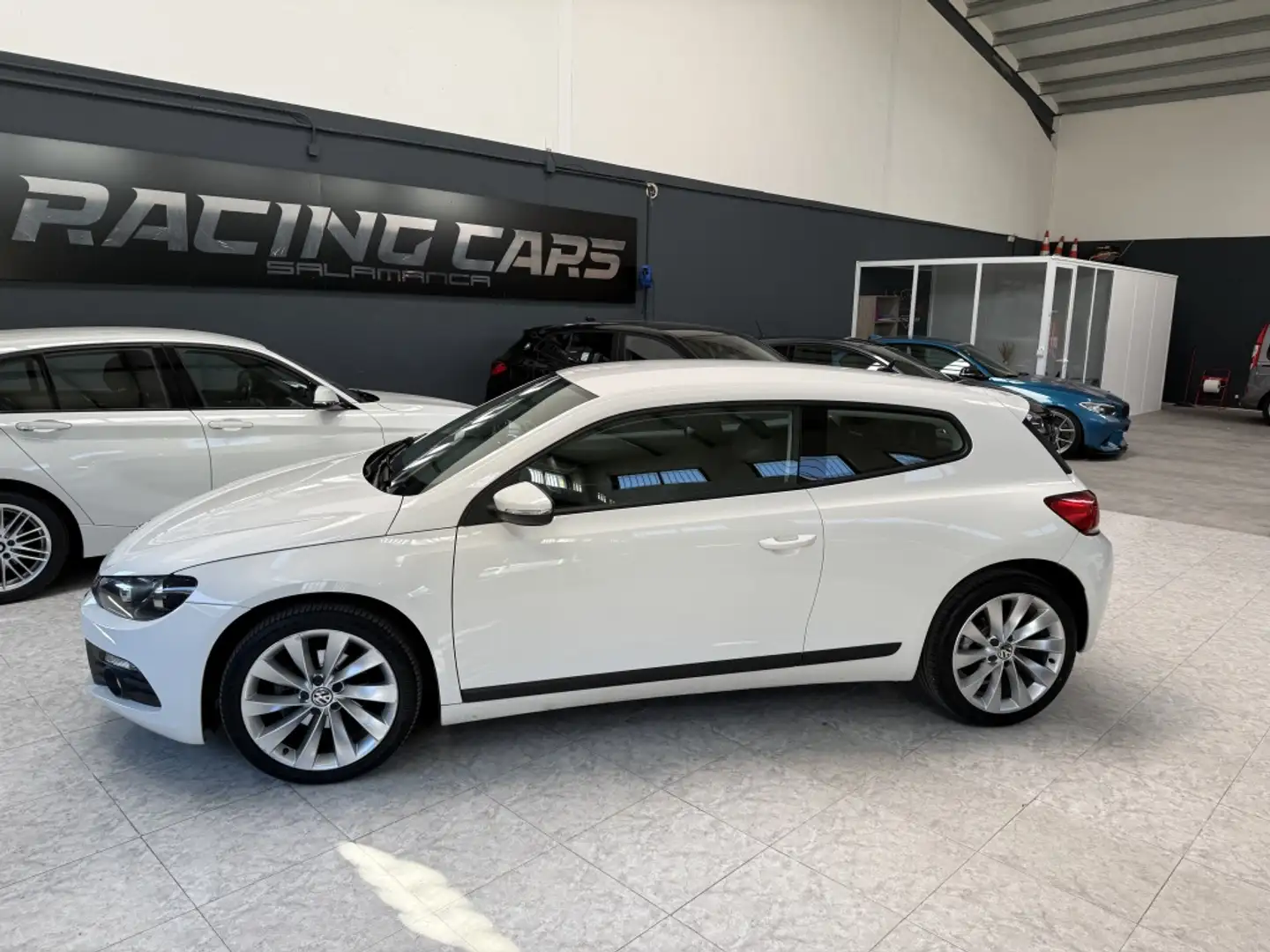 Volkswagen Scirocco 2.0TDI DSG Blanco - 1