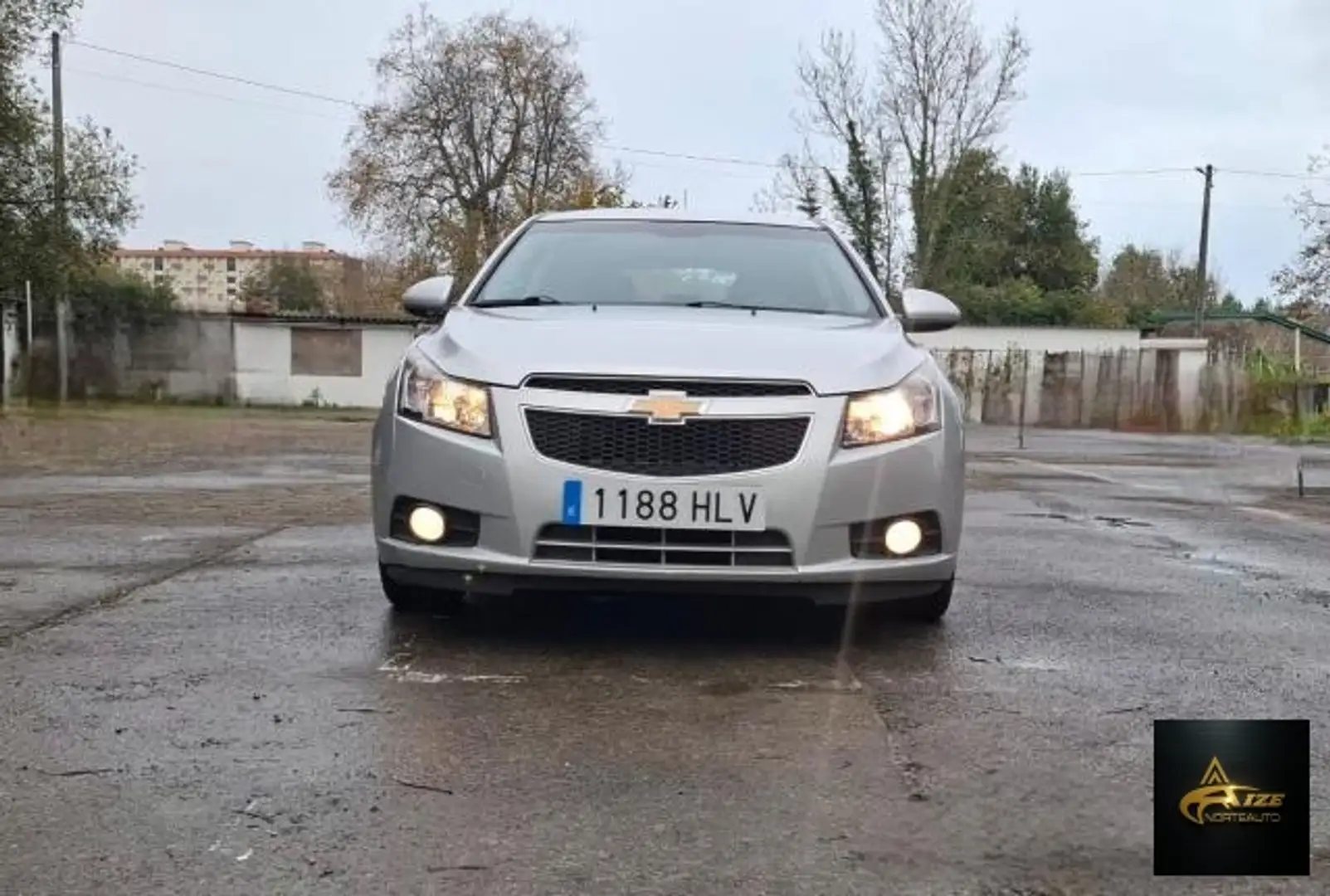 Chevrolet Cruze Berlina 124cv Manual de 5 Puertas Gris - 1