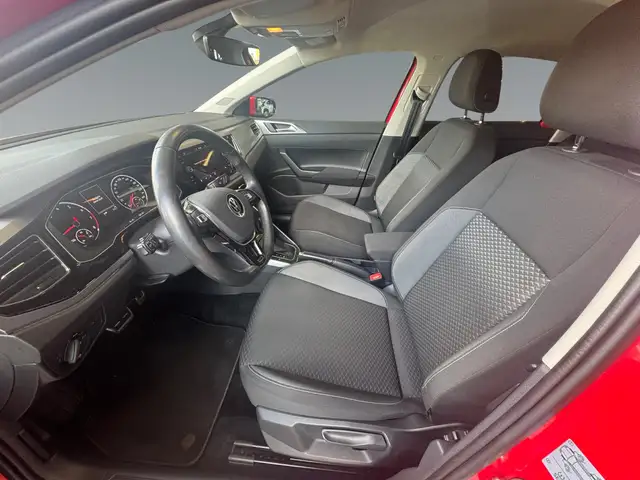 Volkswagen Polo view 10