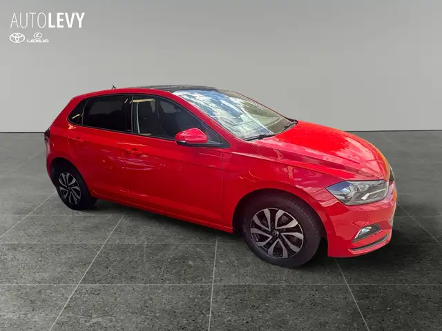 Volkswagen Polo view 8