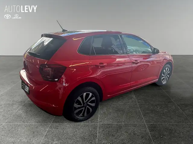 Volkswagen Polo view 6