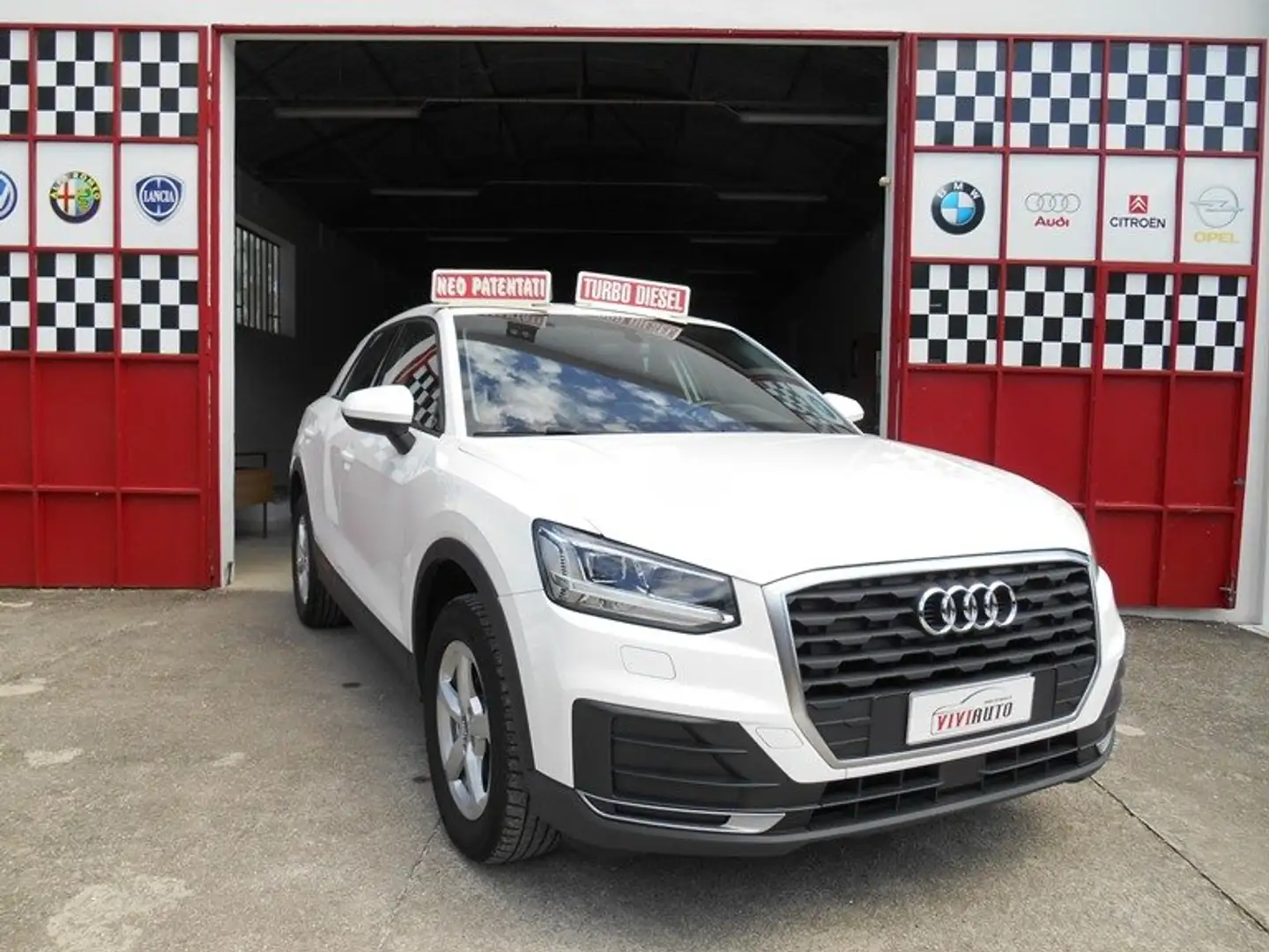Audi Q2 Q2 1.6 tdi Business X NEO PATENTATI Wit - 1
