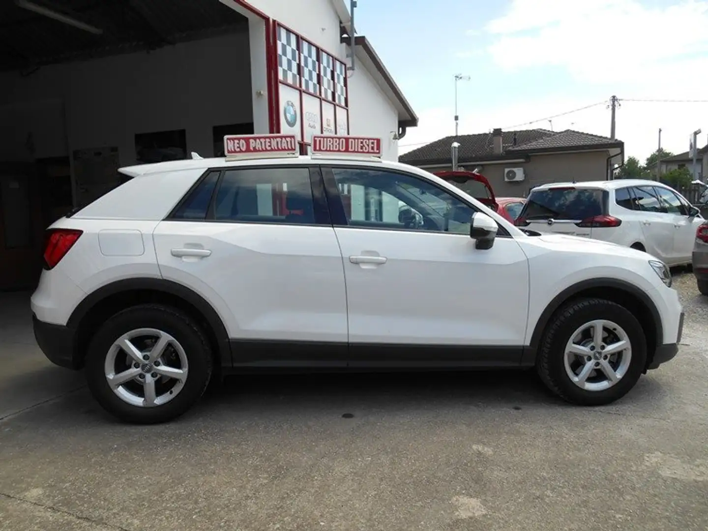 Audi Q2 Q2 1.6 tdi Business X NEO PATENTATI Wit - 2