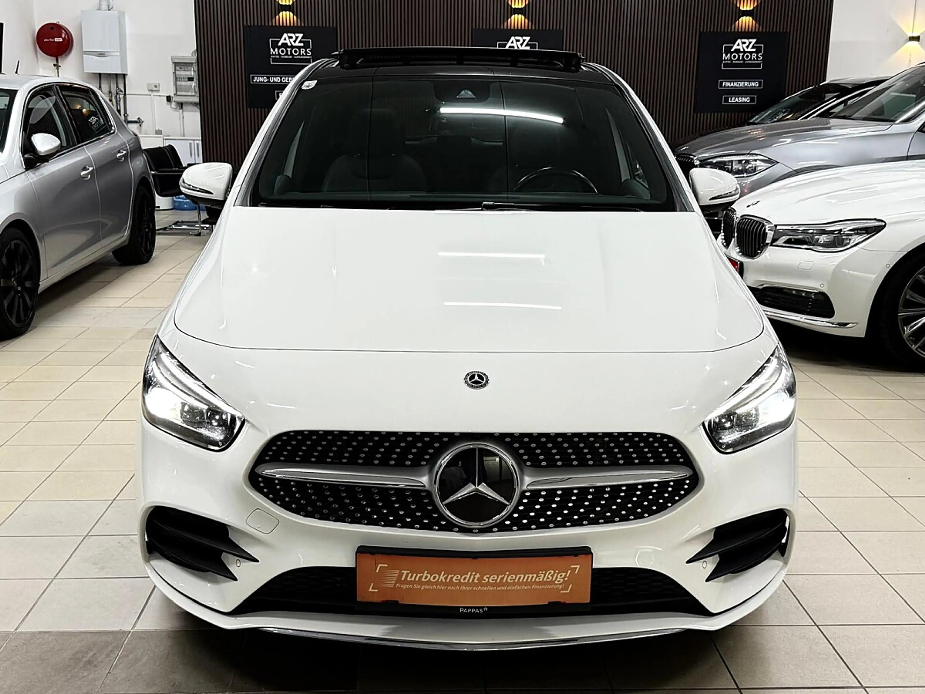 Mercedes-Benz B 220 AMG Line 4Matic — photo 5