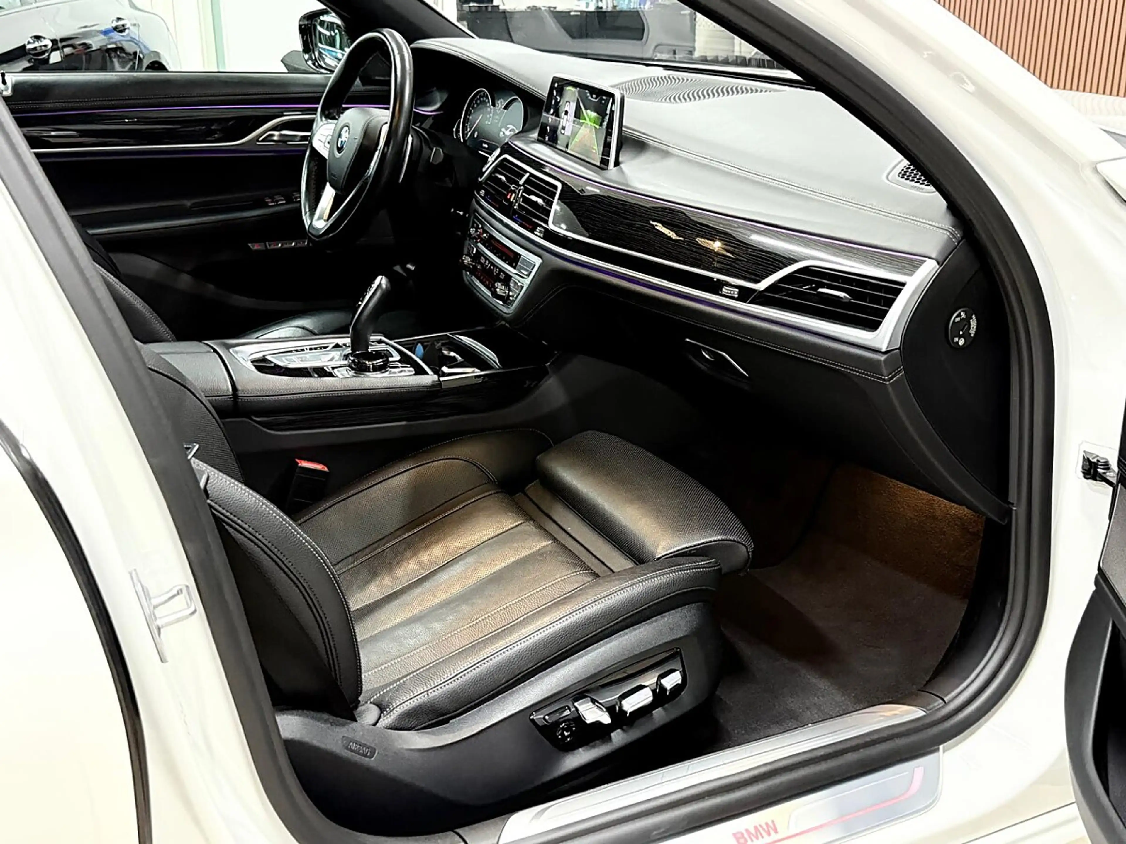 BMW 730 d xDrive Österreich-Paket Aut. — photo 13