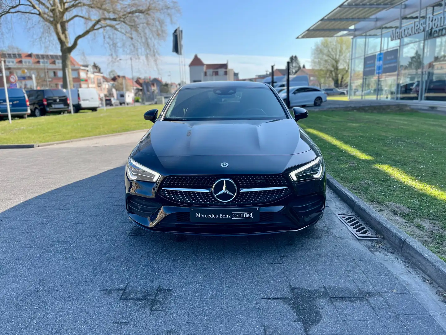Mercedes-Benz CLA 250 e PHEV AMG Li ne Noir - 2