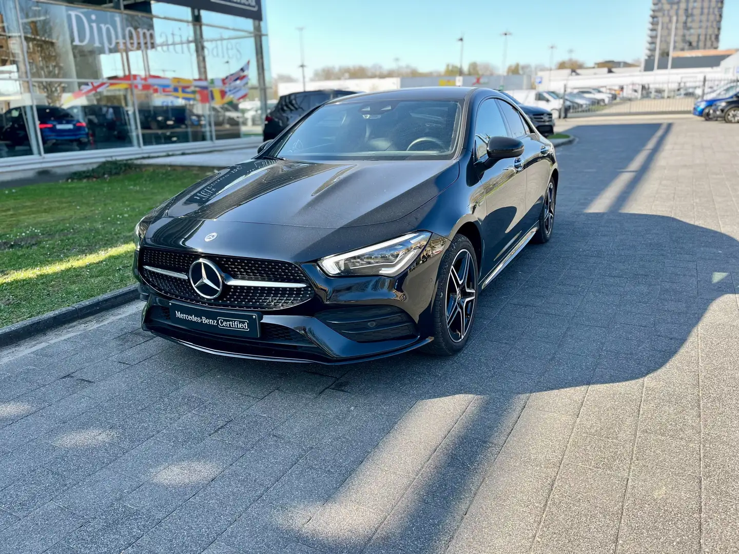 Mercedes-Benz CLA 250 e PHEV AMG Li ne Noir - 1