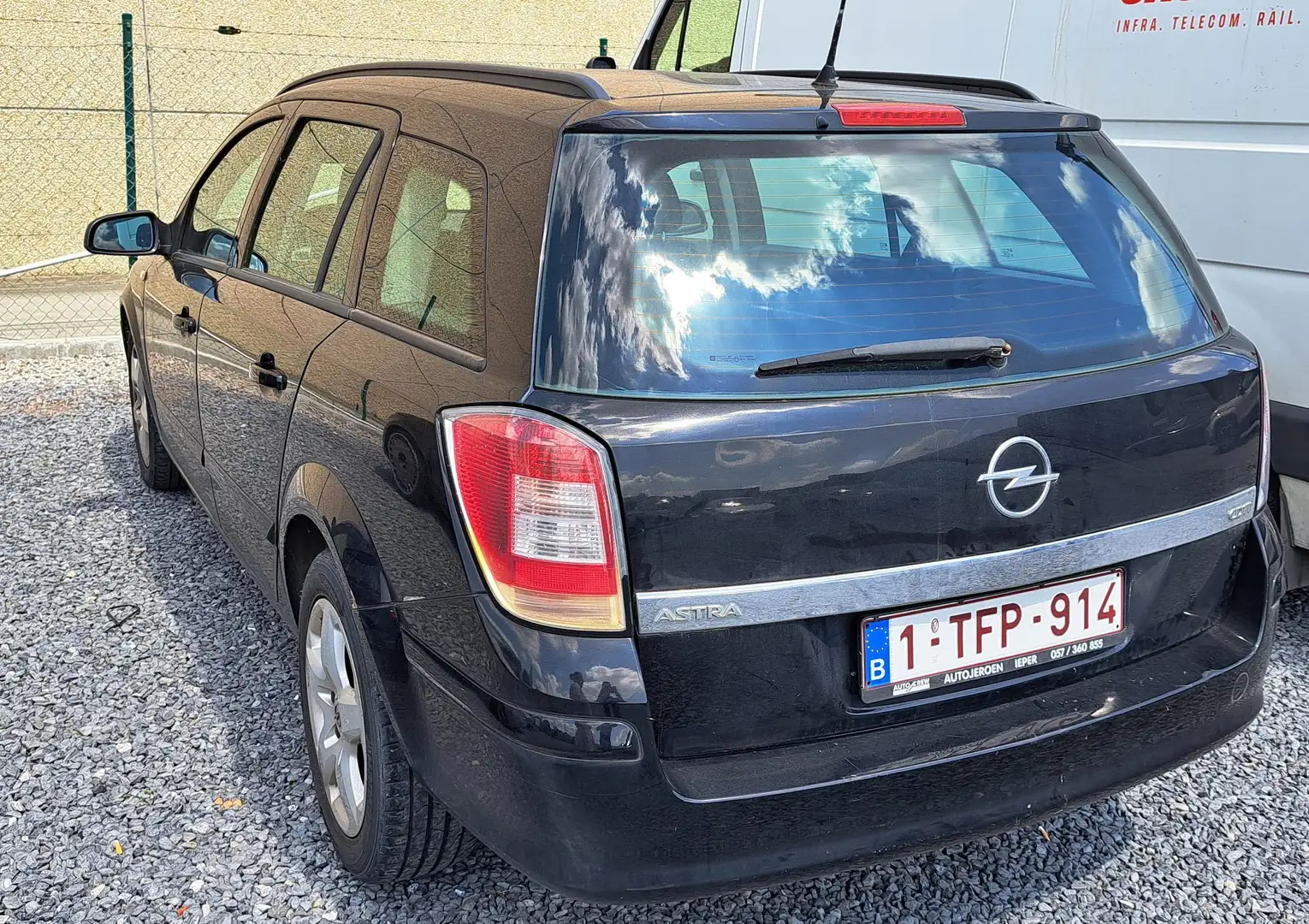 Opel Astra Astra 1.3 CDTI Caravan Zwart - 1