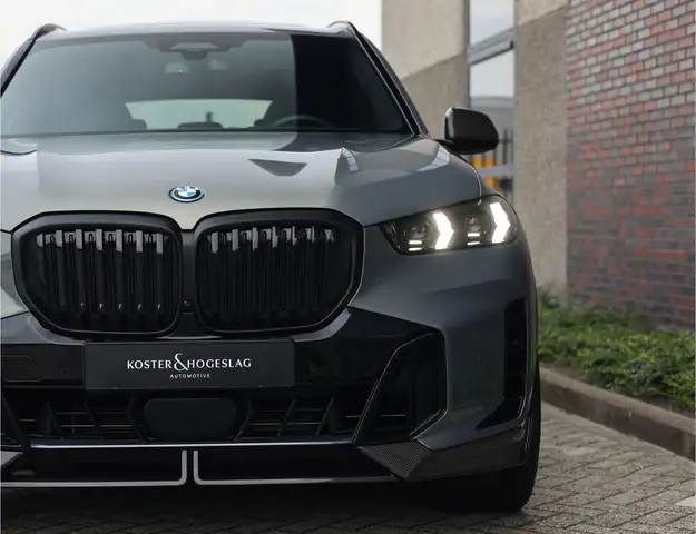 BMW X5 view 13