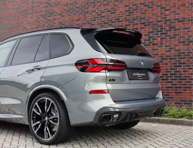 BMW X5 view 21
