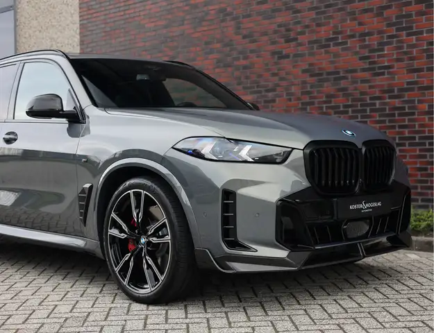 BMW X5 view 19