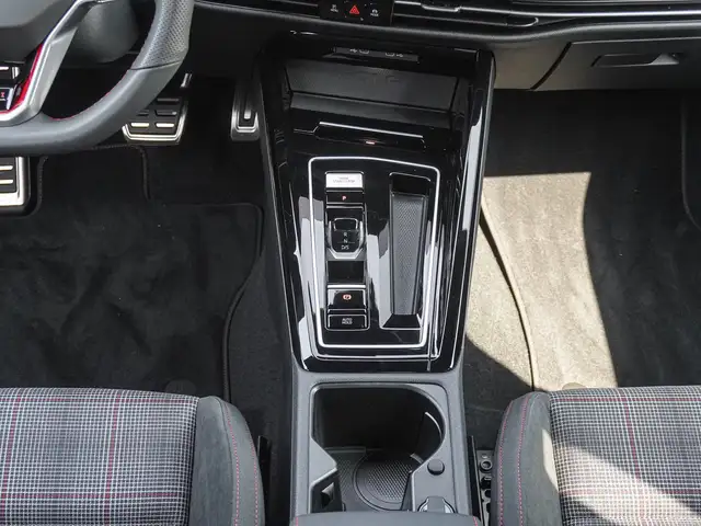 Volkswagen Golf view 14