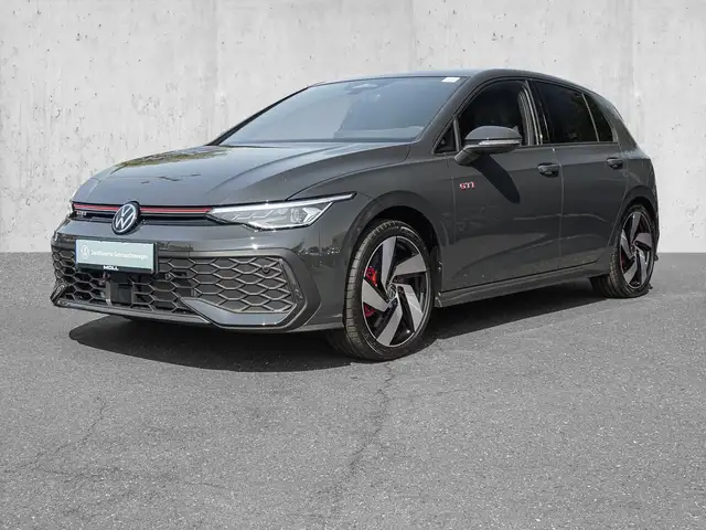 Volkswagen Golf view 2