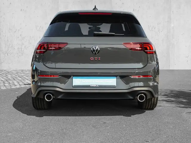 Volkswagen Golf view 6