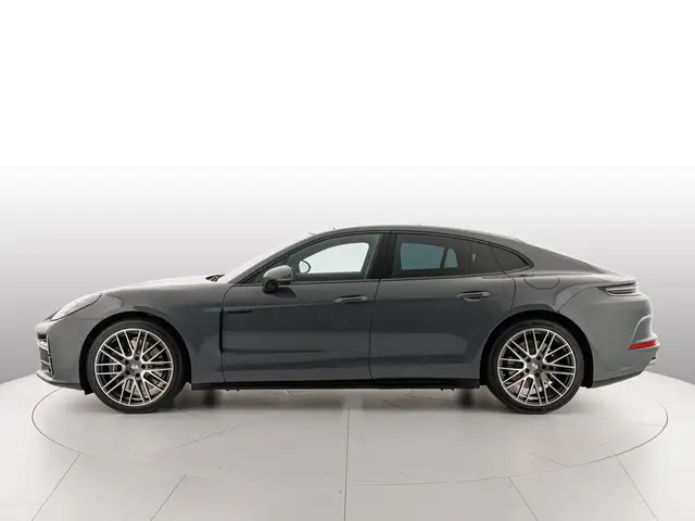 Porsche Panamera view 2