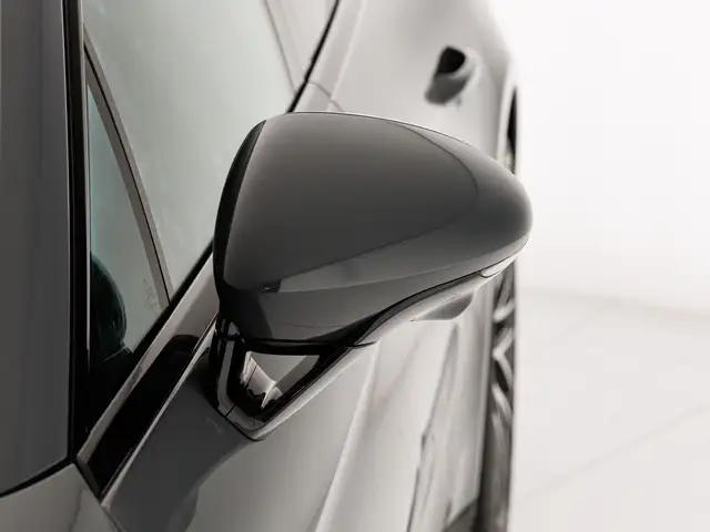 Porsche Panamera view 10