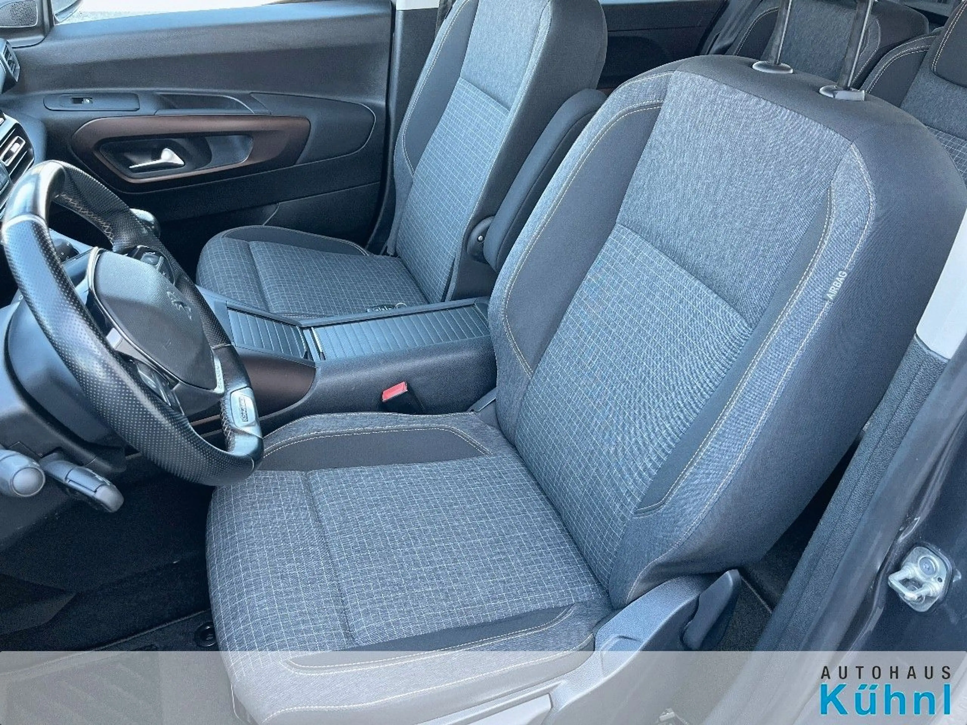 Peugeot Rifter GT Line L1 BlueHDI 130 — photo 9