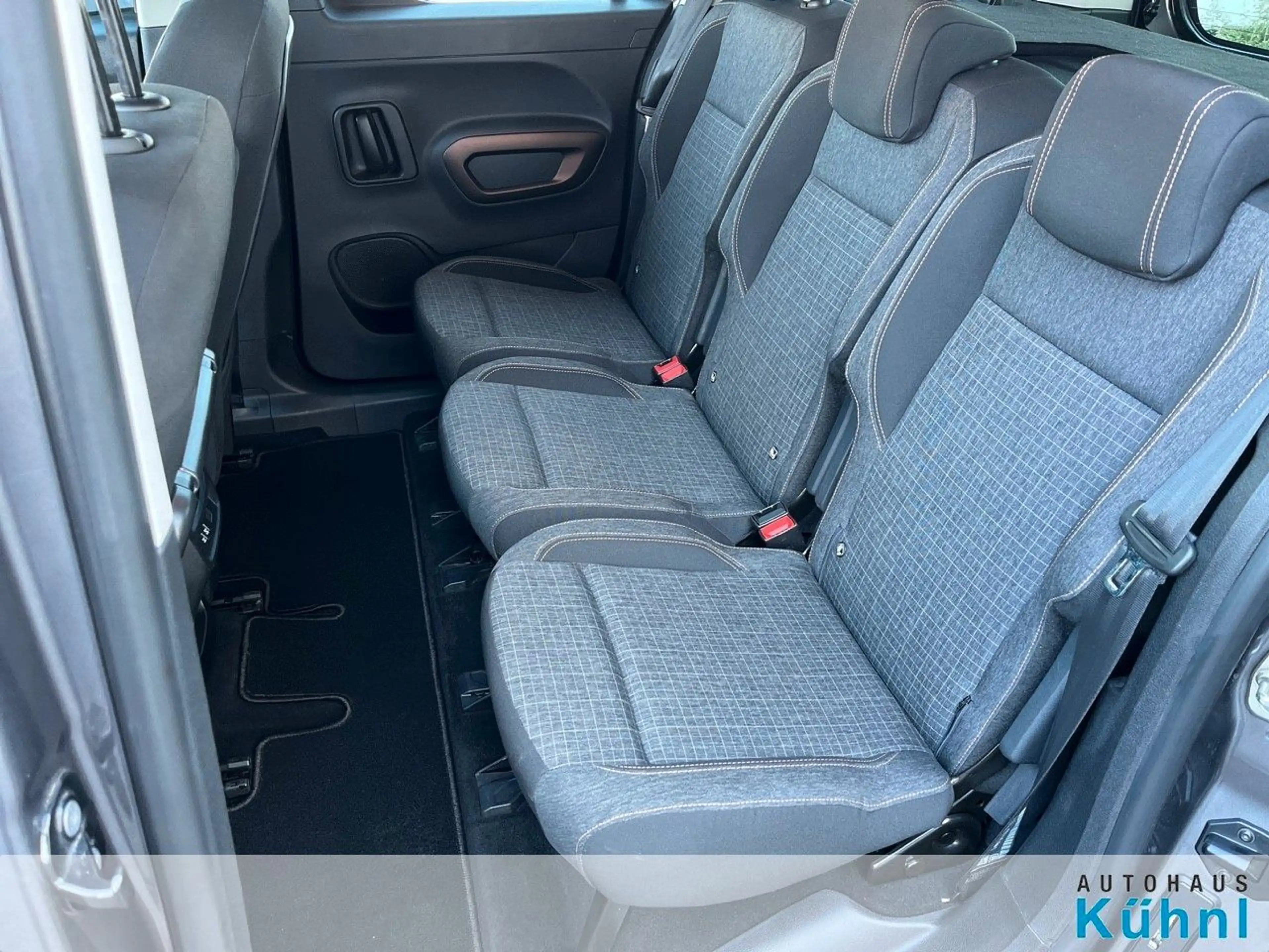 Peugeot Rifter GT Line L1 BlueHDI 130 — photo 10