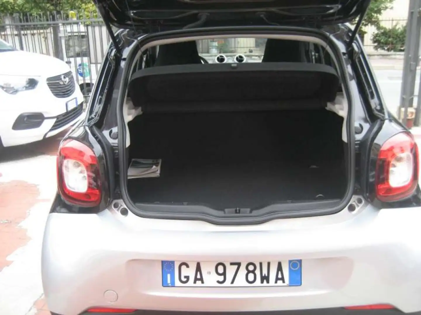 smart forFour 70 1.0 YOUNGSTER Argento - 2